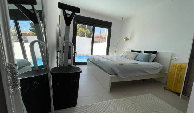 Resale - Villa - Formentera del Segura - Costa Blanca