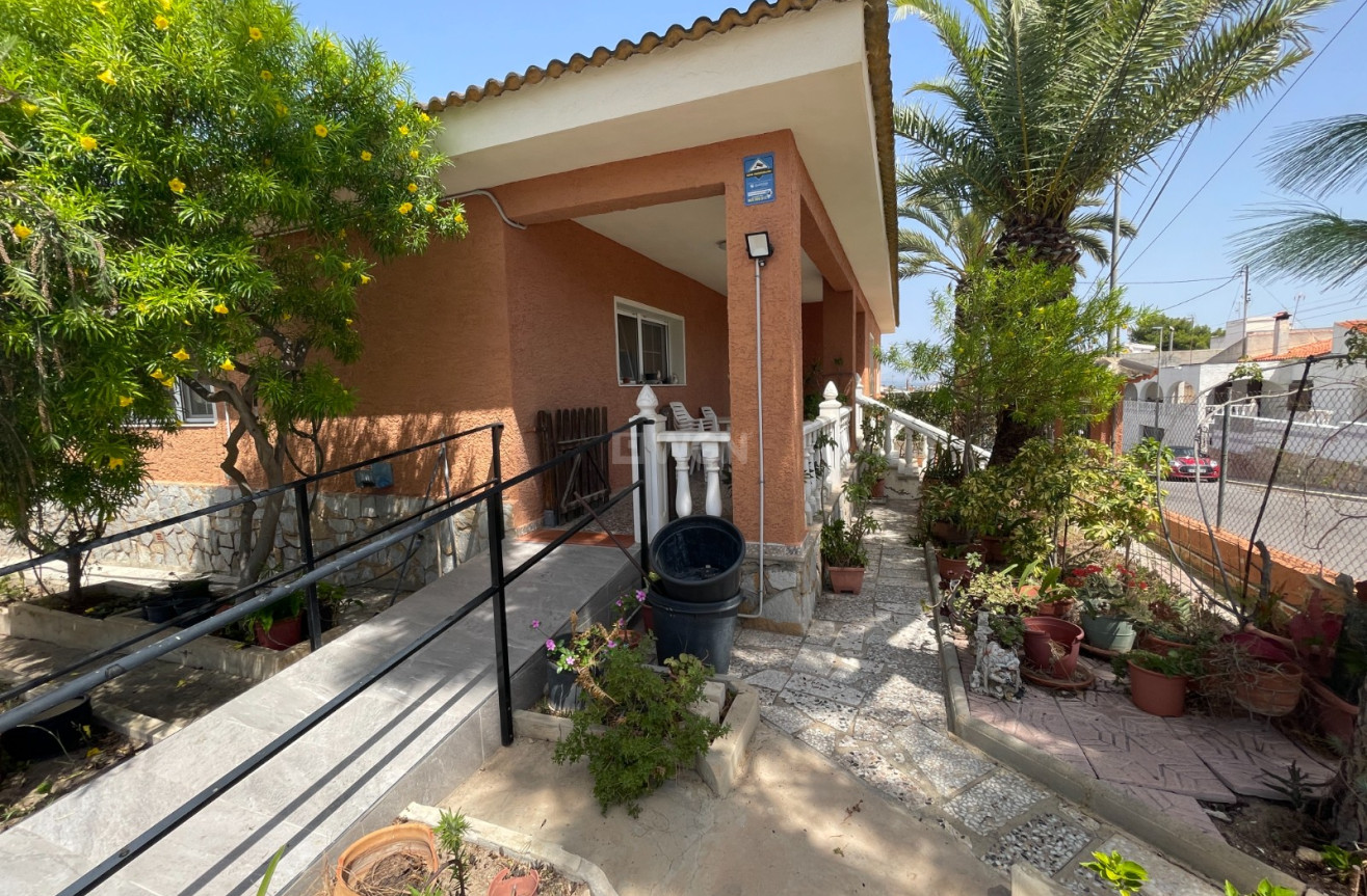 Reventa - Villa - Benijofar - Costa Blanca