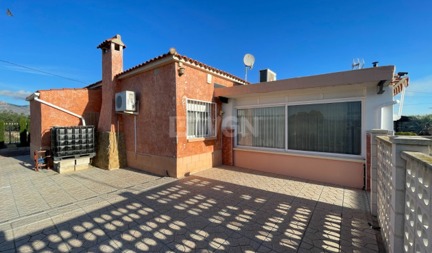 Odsprzedaż - Villa - Crevillent - Inland