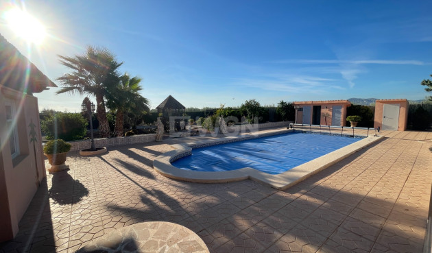 Odsprzedaż - Villa - Crevillent - Inland