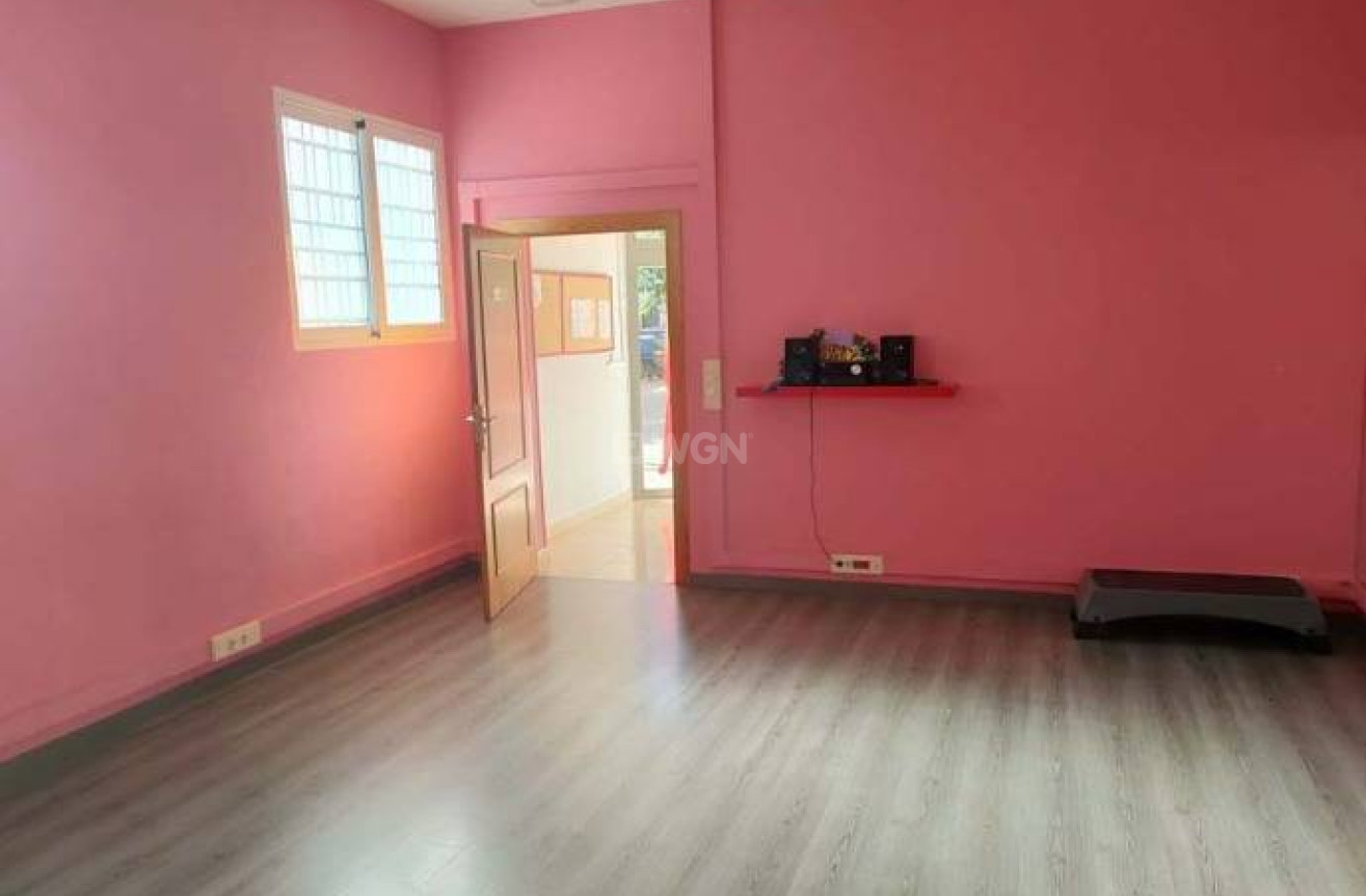 Resale - Commercial - Murcia - Barrio Del Carmen