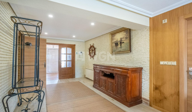 Resale - Villa - Torrevieja - El Chaparral