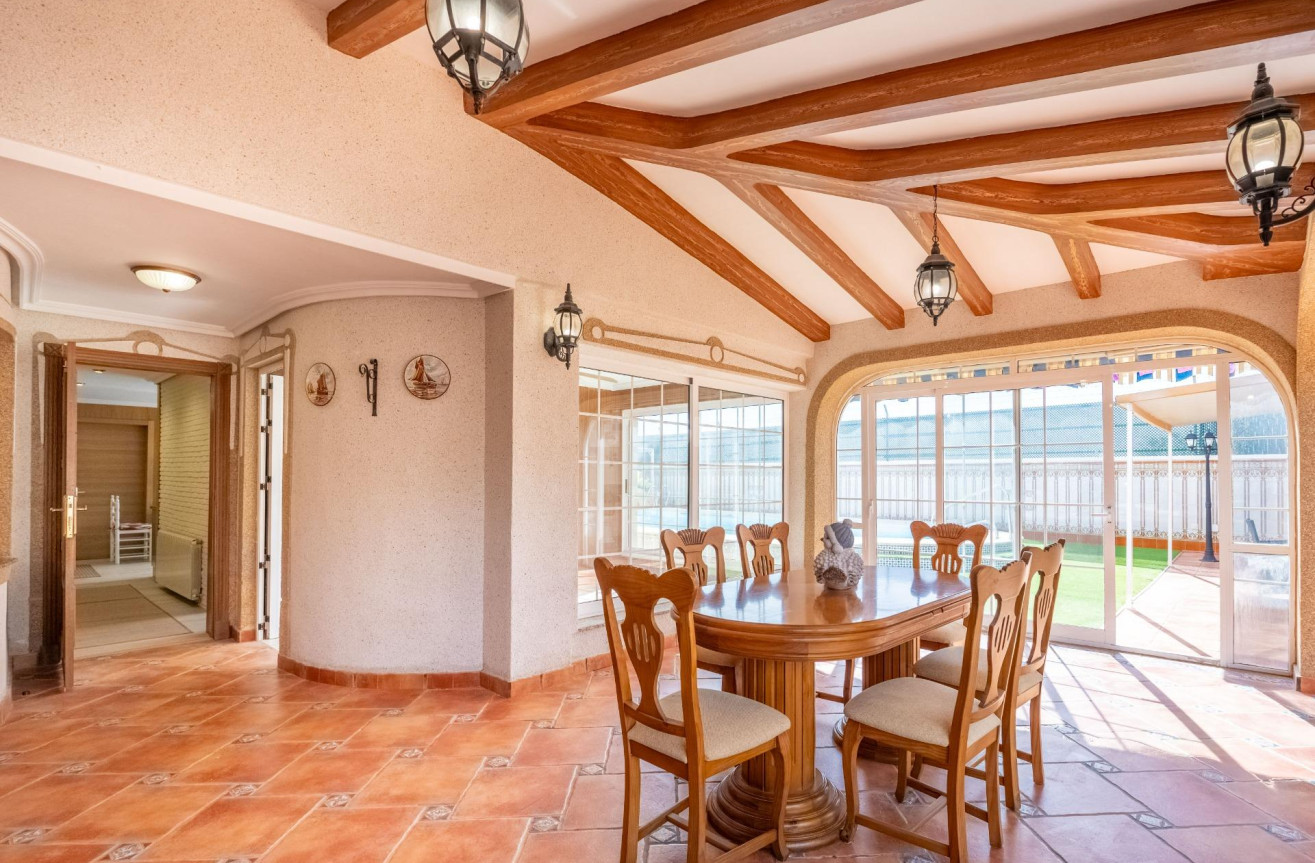 Resale - Villa - Torrevieja - El Chaparral