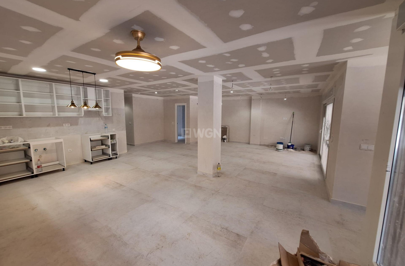 Resale - Apartment / flat - Torrevieja - Acequion