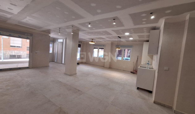 Resale - Apartment / flat - Torrevieja - Acequion