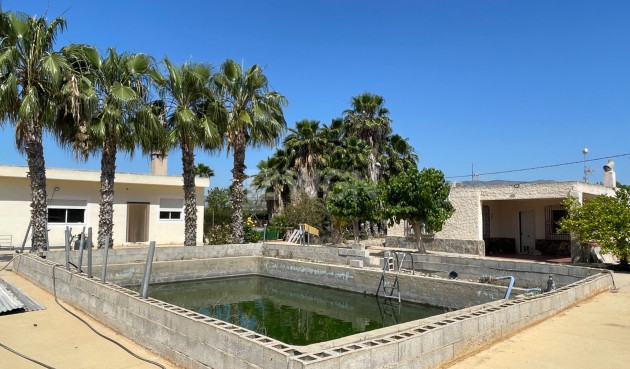 Resale - Villa - Crevillent - Inland