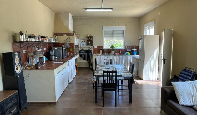 Resale - Villa - Crevillent - Inland