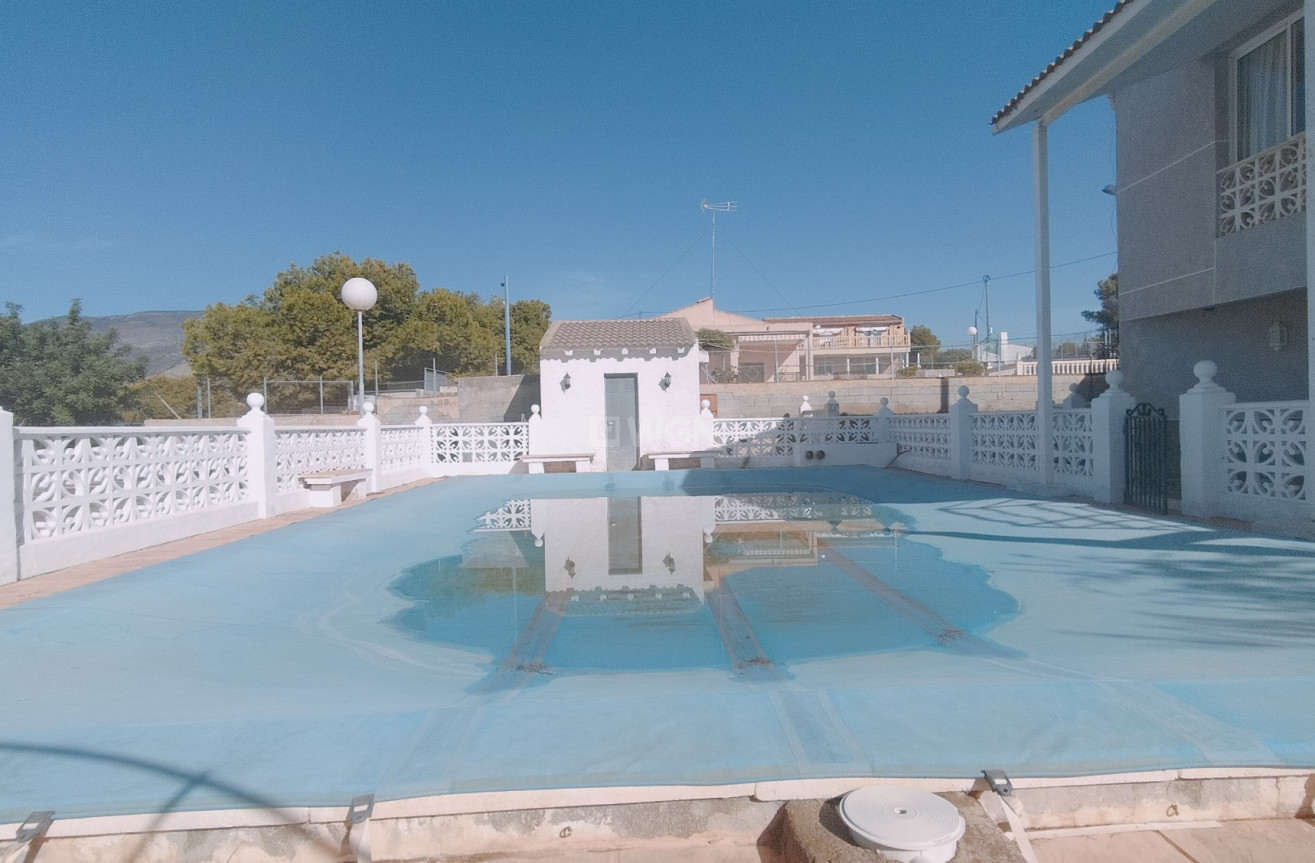 Resale - Villa - Crevillent - Inland