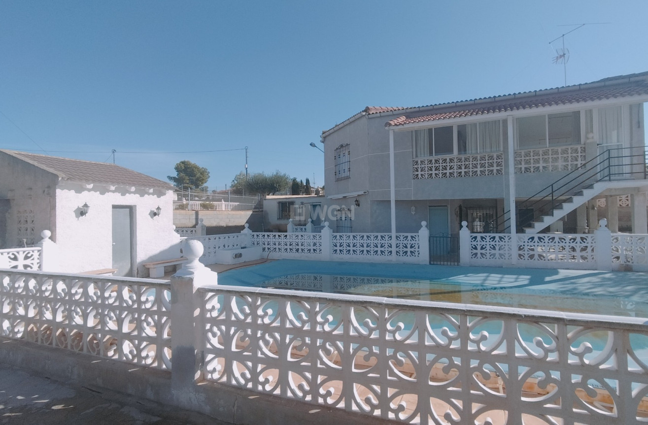 Resale - Villa - Crevillent - Inland