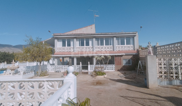 Resale - Villa - Crevillent - Inland