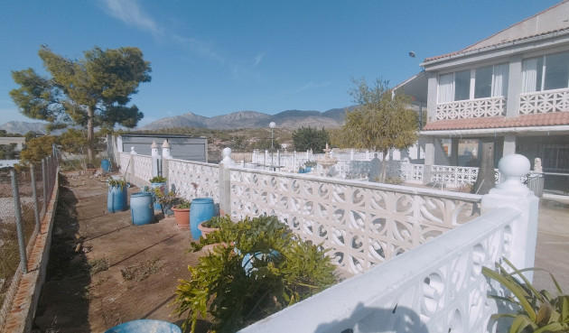 Resale - Villa - Crevillent - Inland