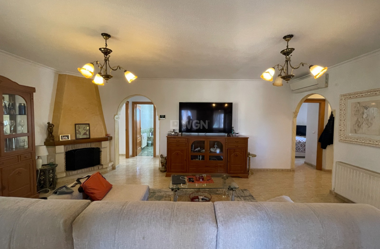 Odsprzedaż - Villa - Catral - Costa Blanca