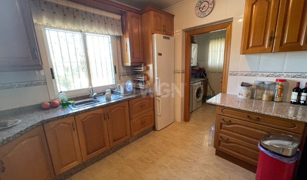 Odsprzedaż - Villa - Catral - Costa Blanca