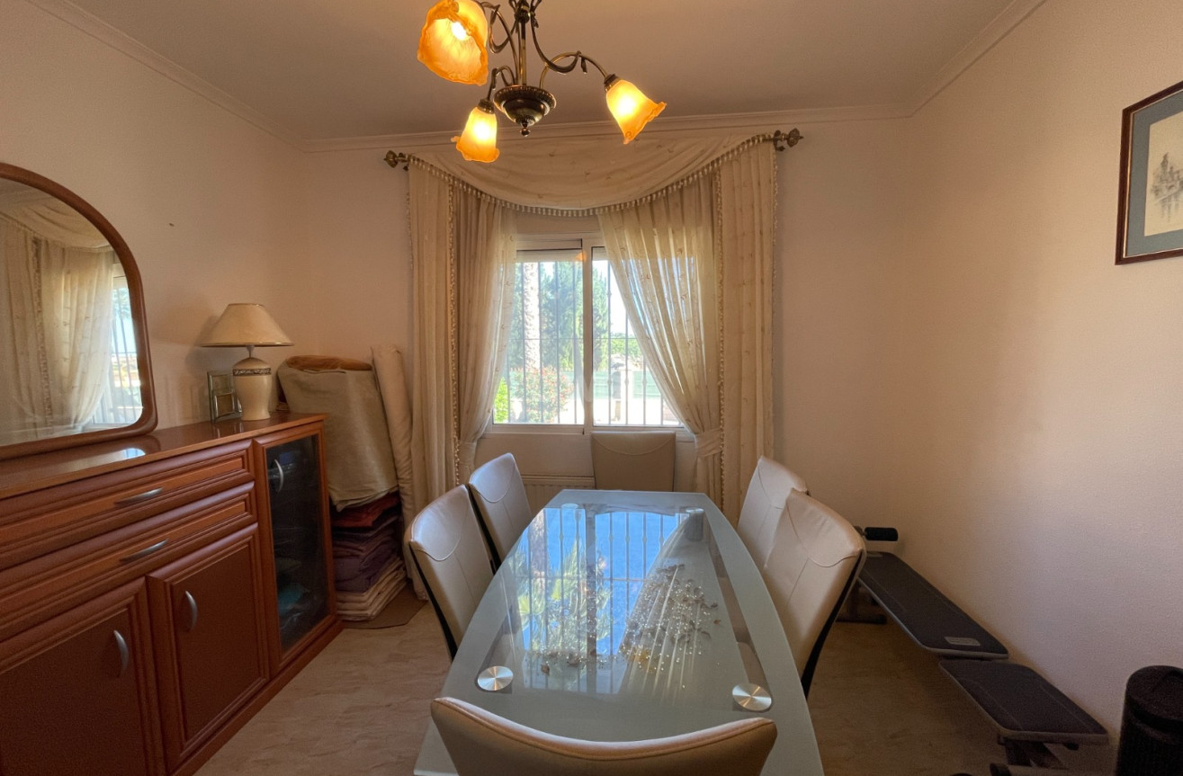 Odsprzedaż - Villa - Catral - Costa Blanca