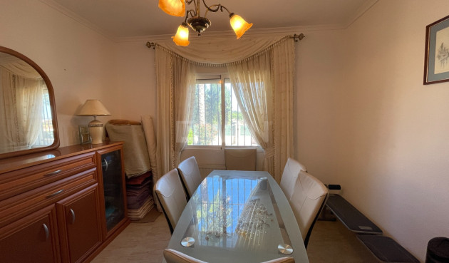 Odsprzedaż - Villa - Catral - Costa Blanca