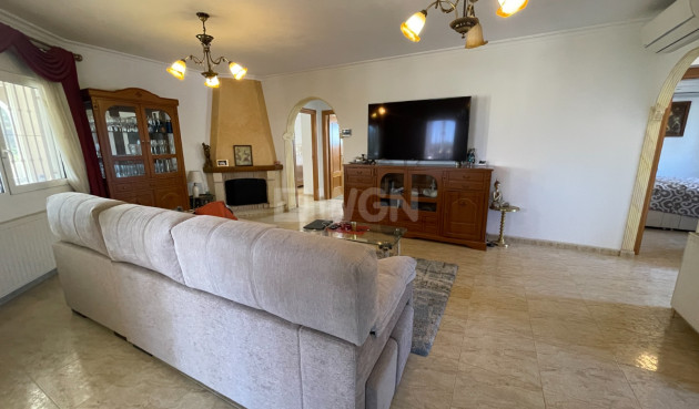 Odsprzedaż - Villa - Catral - Costa Blanca