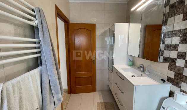 Odsprzedaż - Villa - Catral - Costa Blanca