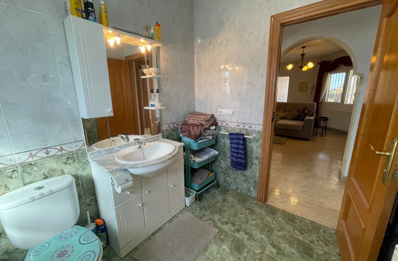 Odsprzedaż - Villa - Catral - Costa Blanca