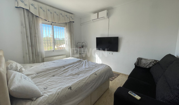 Odsprzedaż - Villa - Catral - Costa Blanca