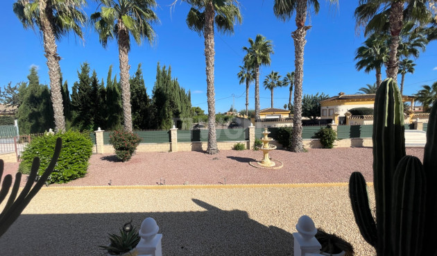 Odsprzedaż - Villa - Catral - Costa Blanca