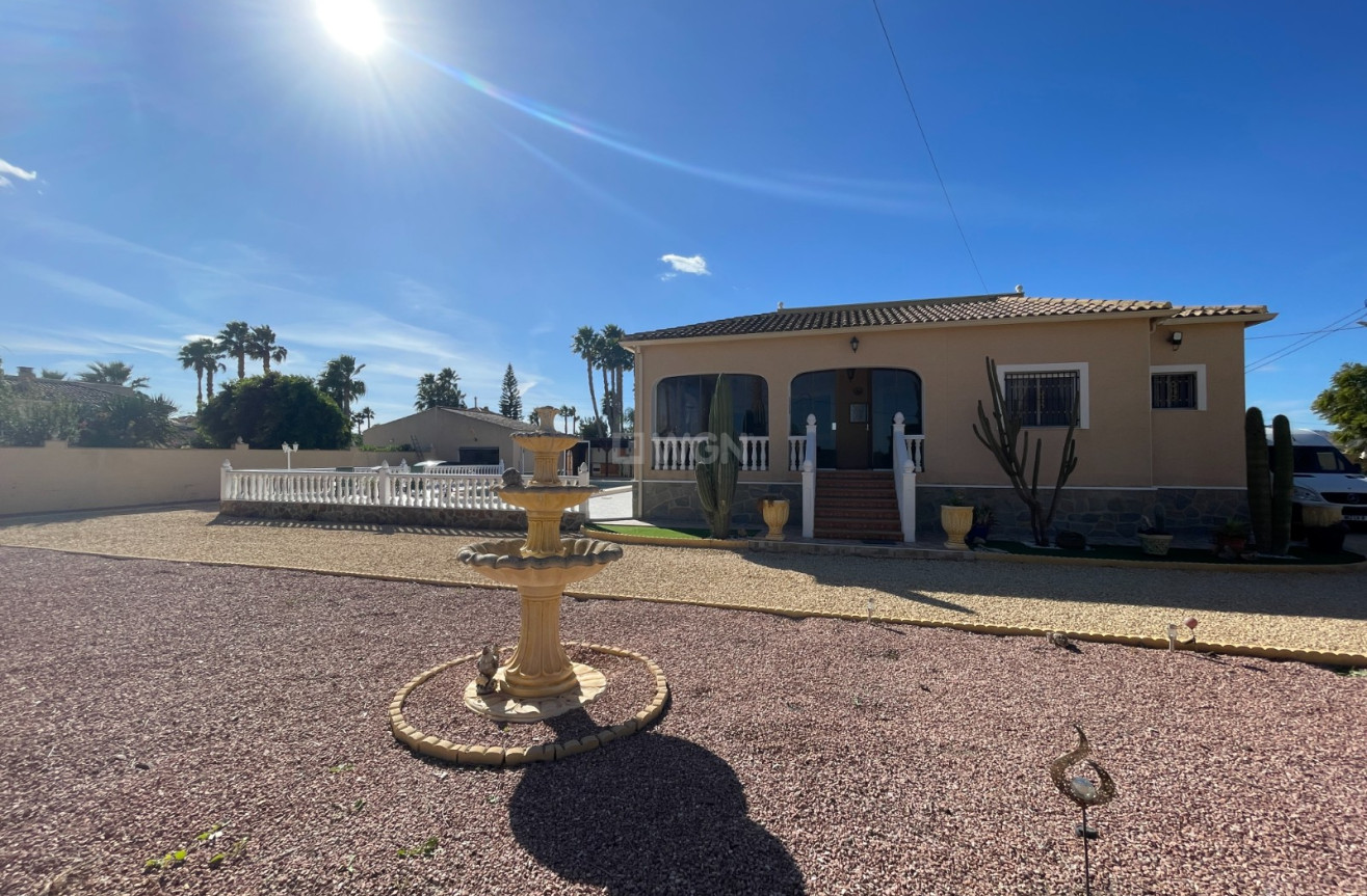 Odsprzedaż - Villa - Catral - Costa Blanca