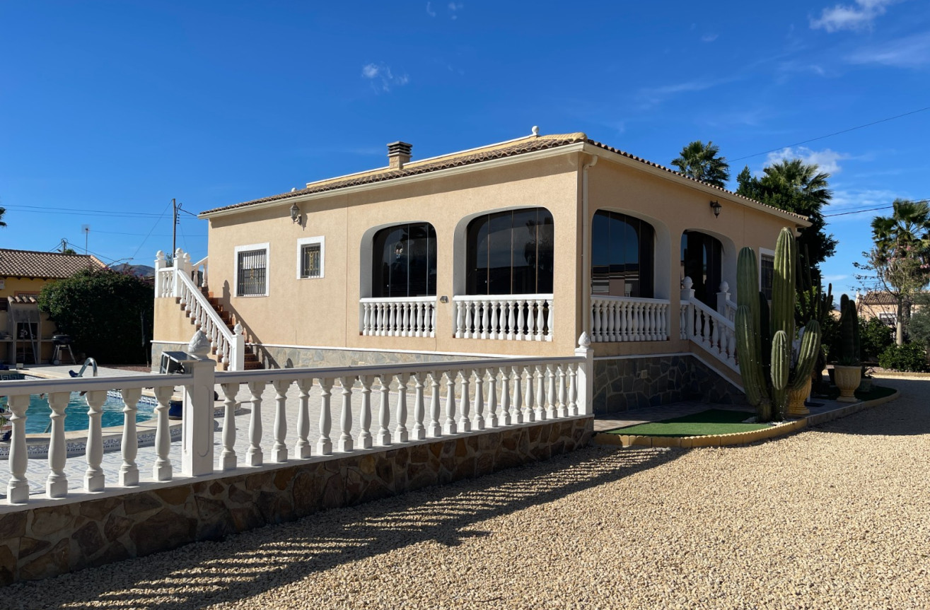 Odsprzedaż - Villa - Catral - Costa Blanca