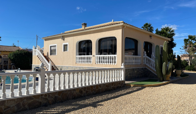 Odsprzedaż - Villa - Catral - Costa Blanca