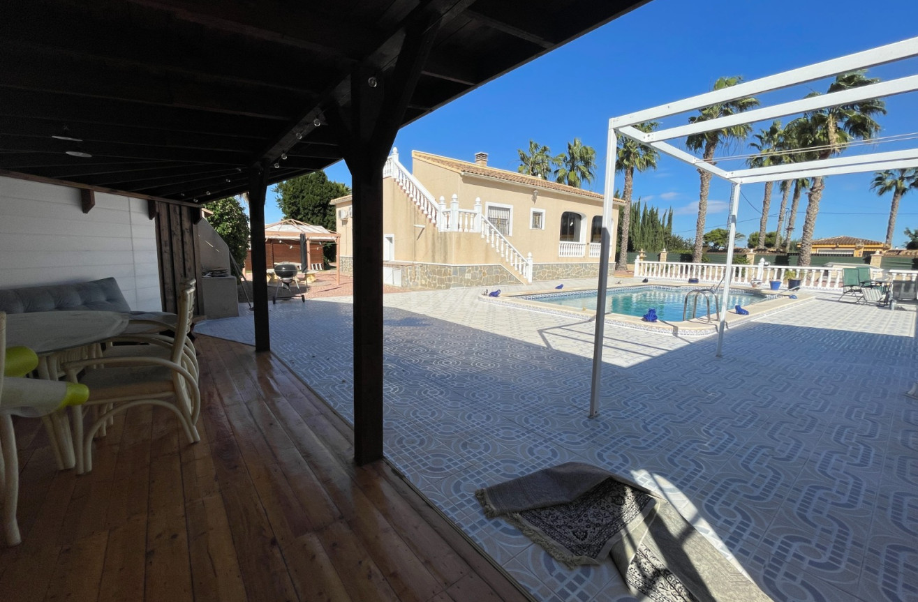 Odsprzedaż - Villa - Catral - Costa Blanca