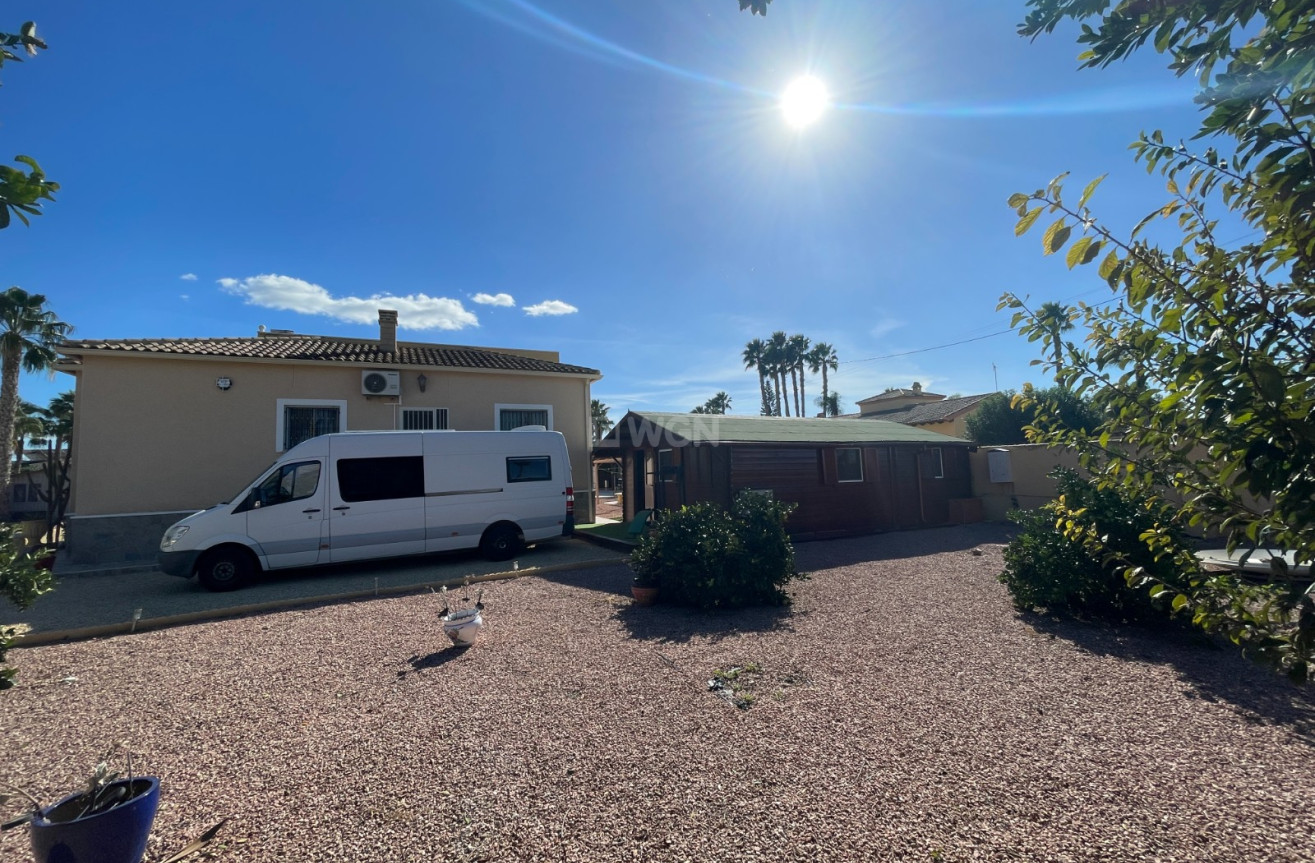 Odsprzedaż - Villa - Catral - Costa Blanca