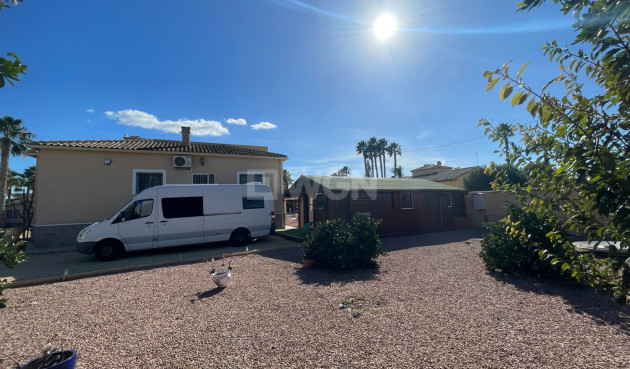 Odsprzedaż - Villa - Catral - Costa Blanca