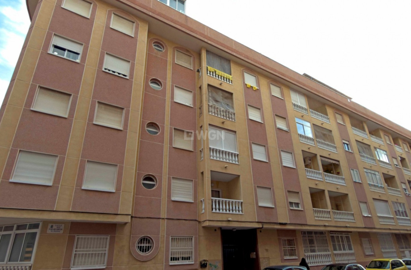 Resale - Apartment / flat - Torrevieja - Costa Blanca