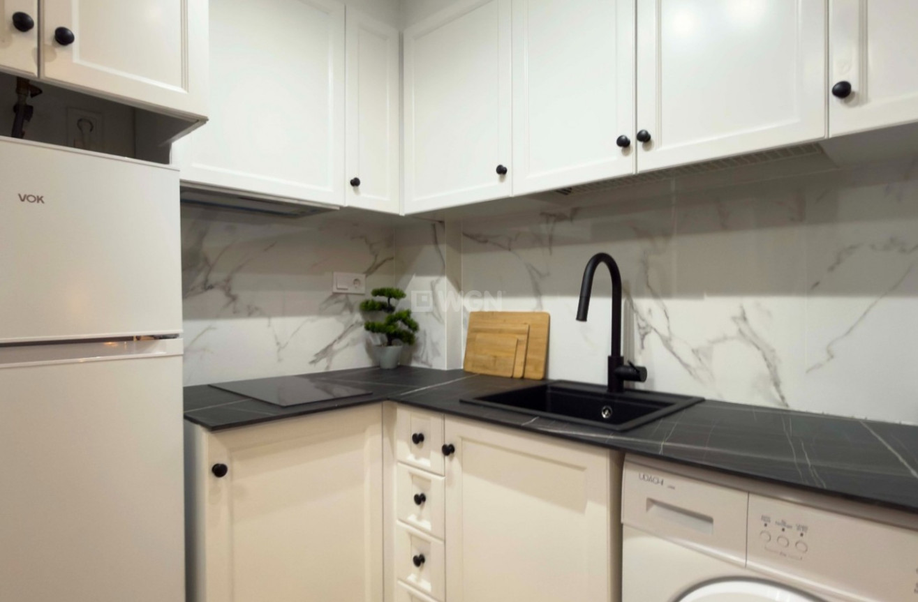 Resale - Apartment / flat - Torrevieja - Costa Blanca