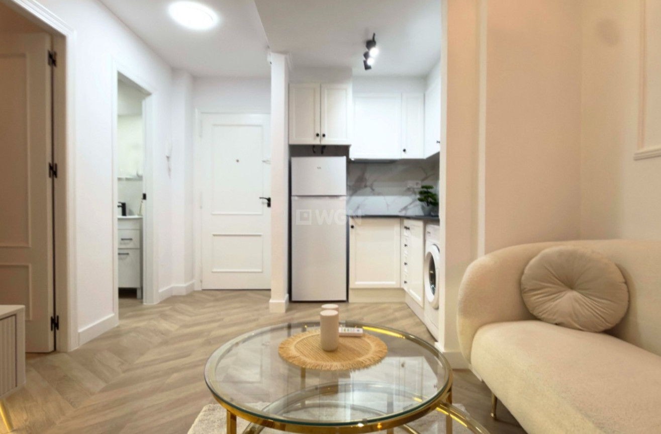 Resale - Apartment / flat - Torrevieja - Costa Blanca