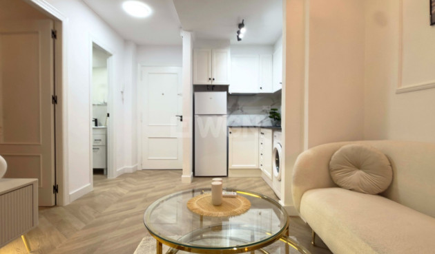 Resale - Apartment / flat - Torrevieja - Costa Blanca