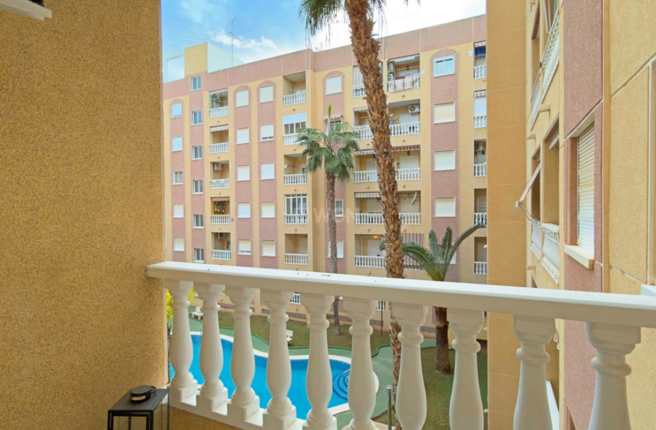 Resale - Apartment / flat - Torrevieja - Costa Blanca