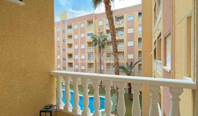 Resale - Apartment / flat - Torrevieja - Costa Blanca