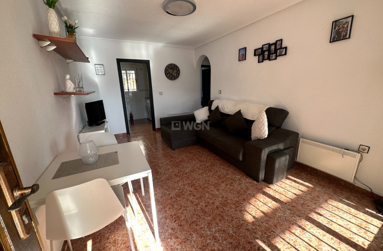 Resale - Apartment / flat - Orihuela - Inland