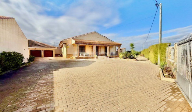 Resale - Villa - Avileses - Inland