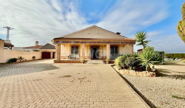 Resale - Villa - Avileses - Inland