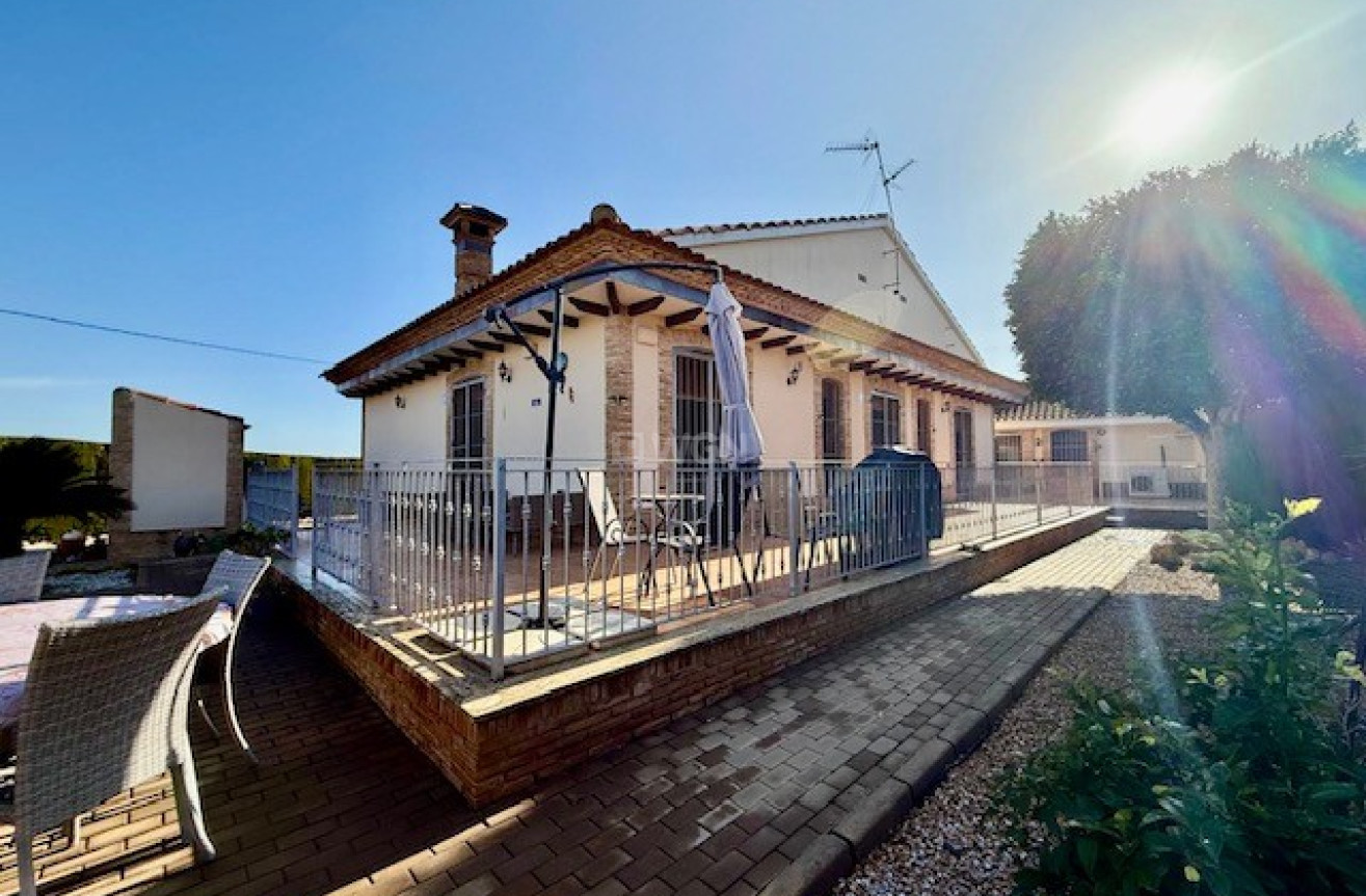 Resale - Villa - Avileses - Inland