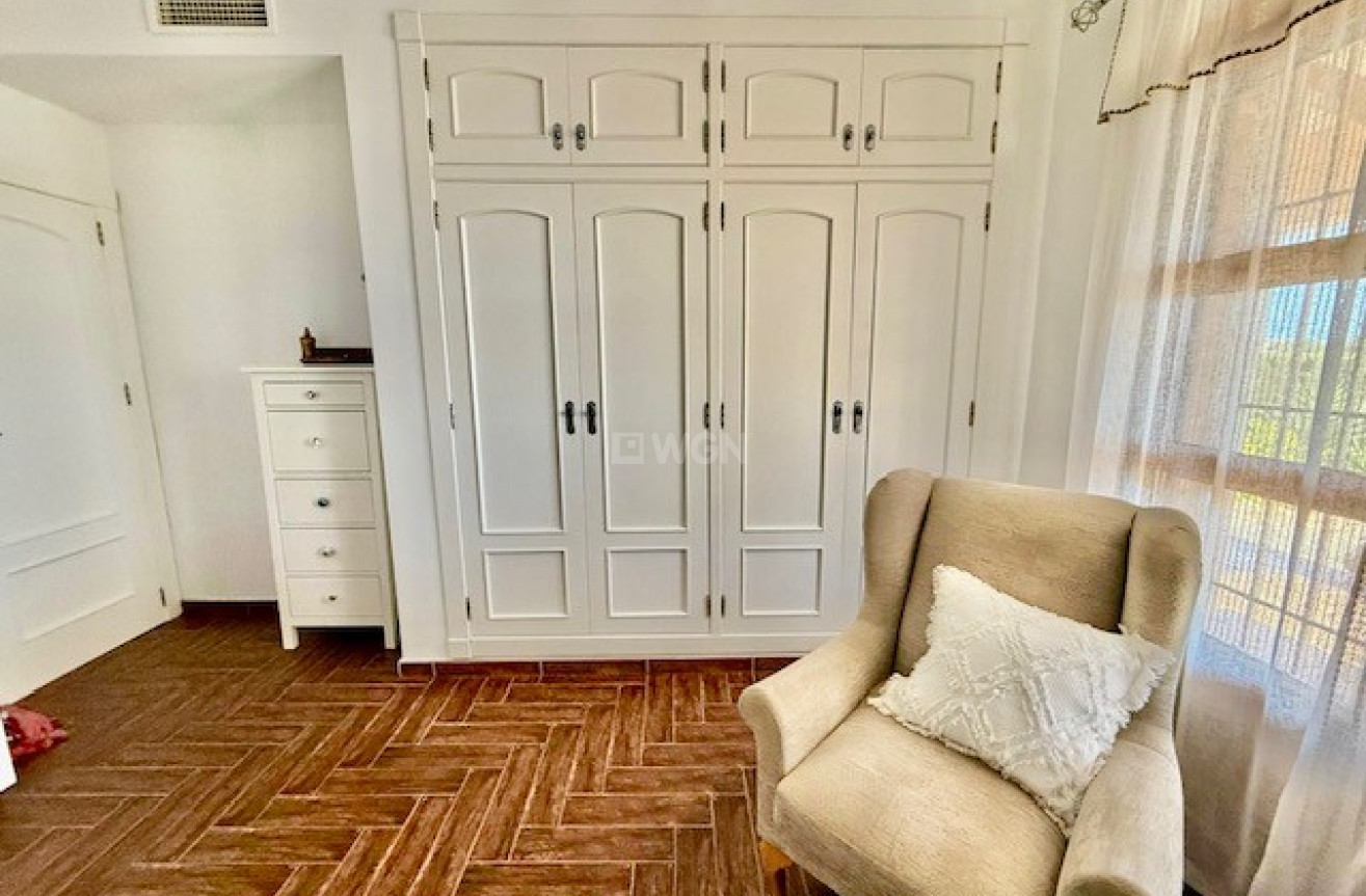 Resale - Villa - Avileses - Inland