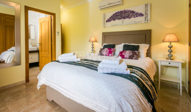 Resale - Villa - Jávea - Costa Blanca