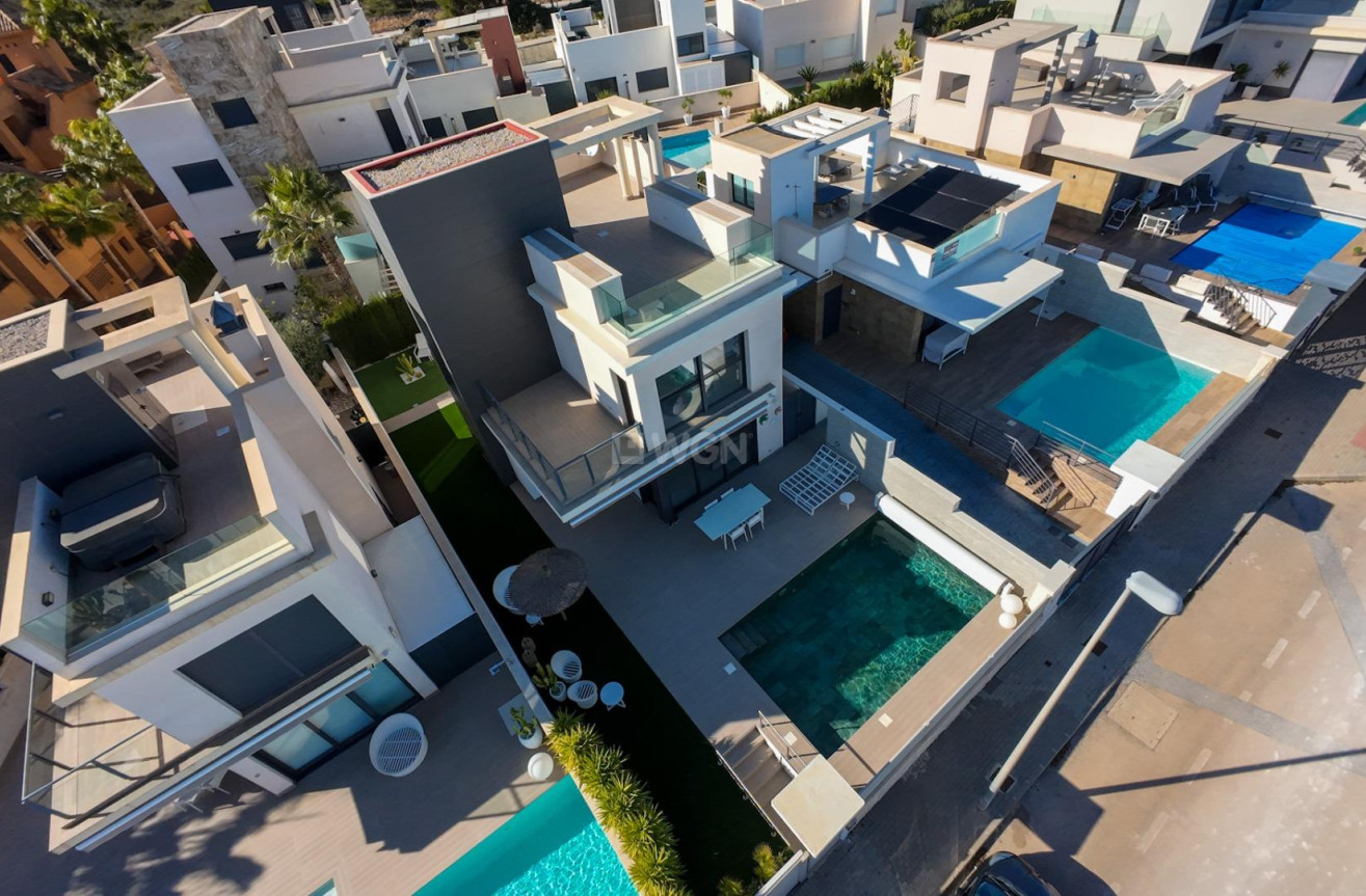 Odsprzedaż - Villa - San Miguel de Salinas - Bellavista