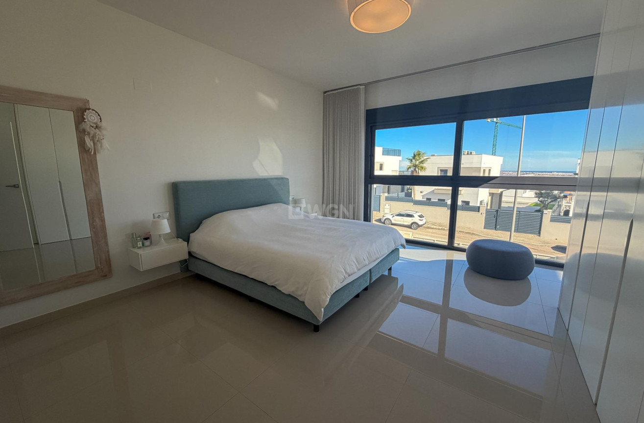 Odsprzedaż - Villa - San Miguel de Salinas - Bellavista