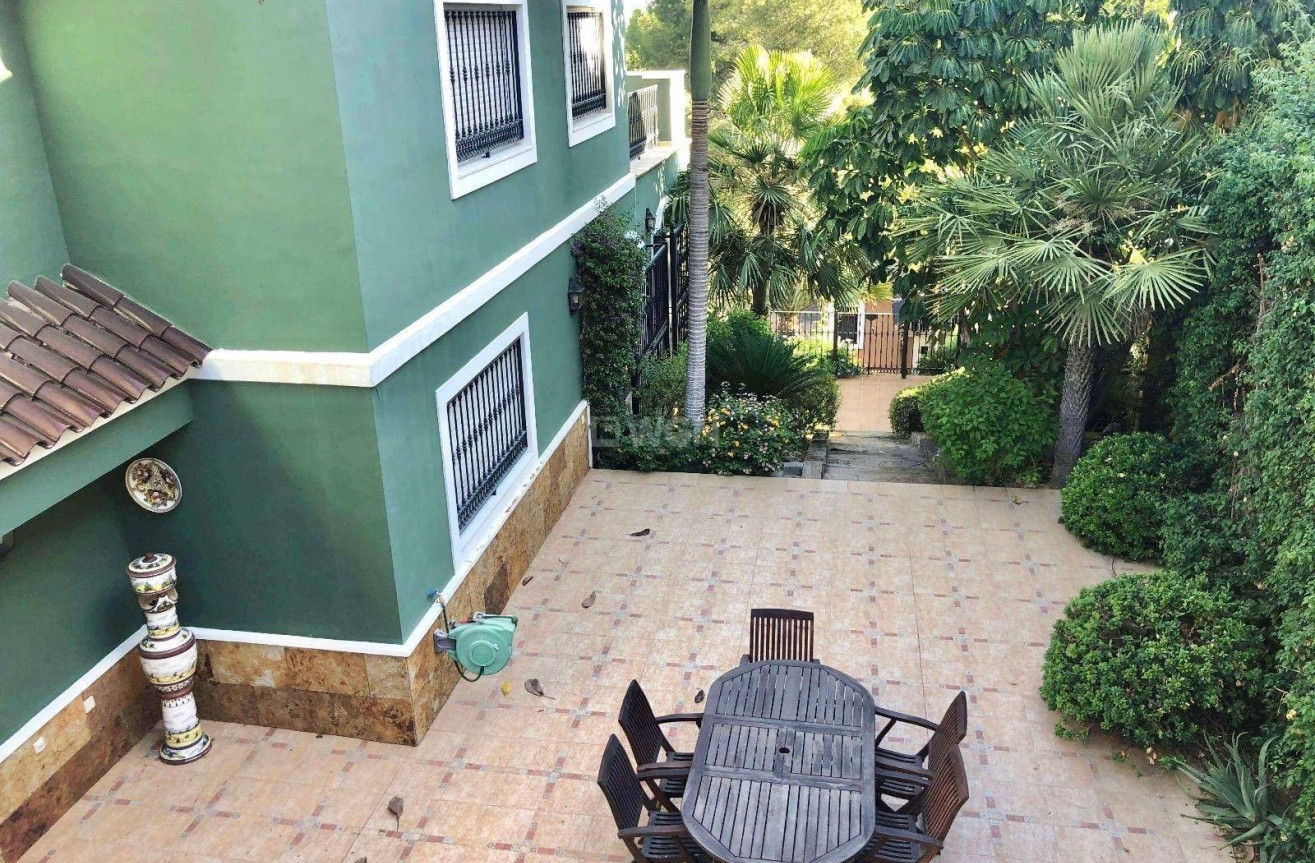 Resale - Villa - El Palmar