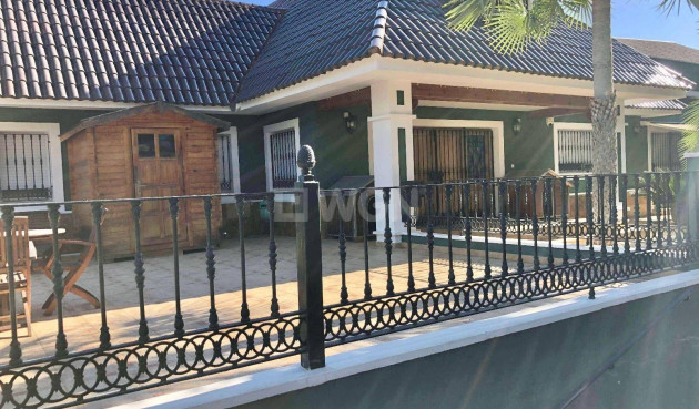 Resale - Villa - El Palmar