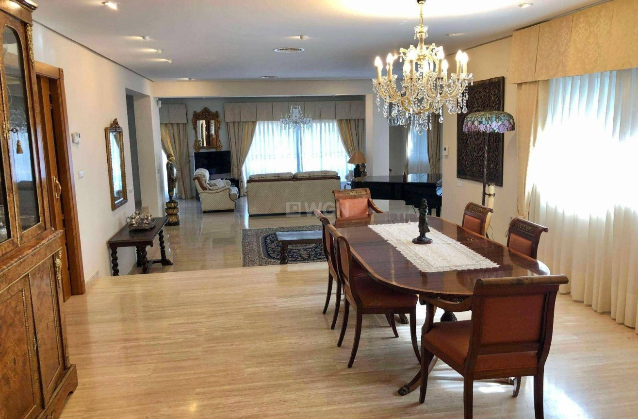 Resale - Villa - El Palmar