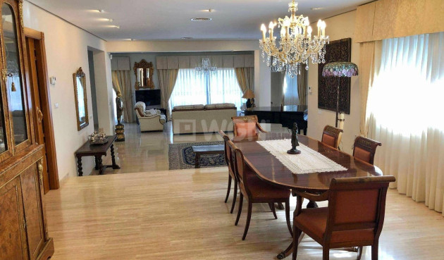 Resale - Villa - El Palmar