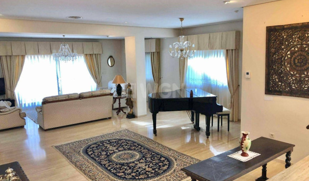 Resale - Villa - El Palmar