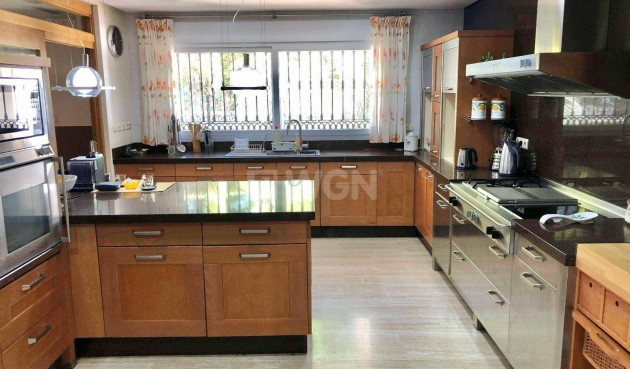 Resale - Villa - El Palmar